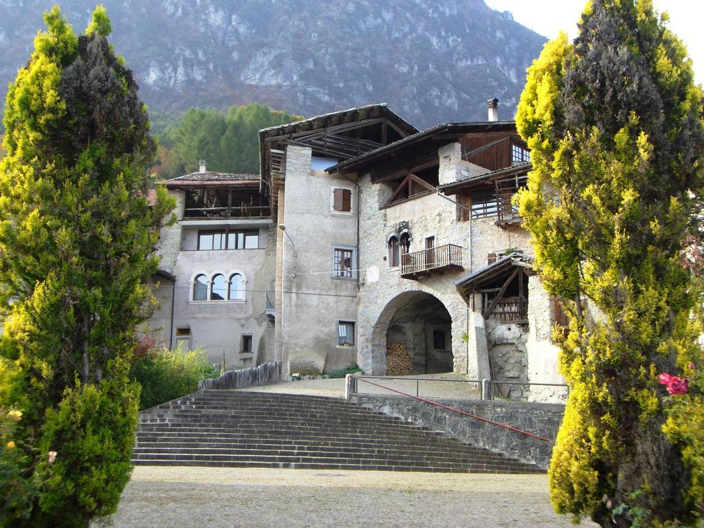 Hotel Posta Comano Terme Buitenkant foto