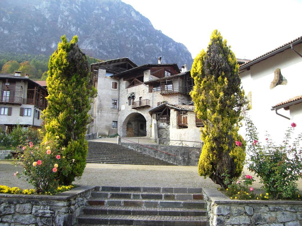 Hotel Posta Comano Terme Buitenkant foto