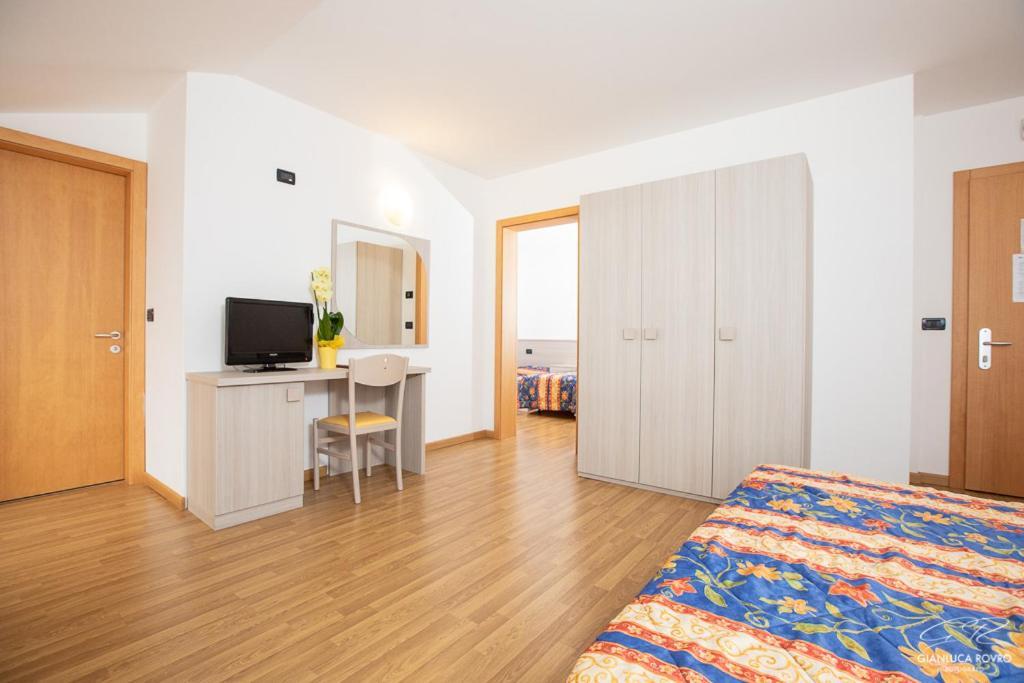 Hotel Posta Comano Terme Buitenkant foto