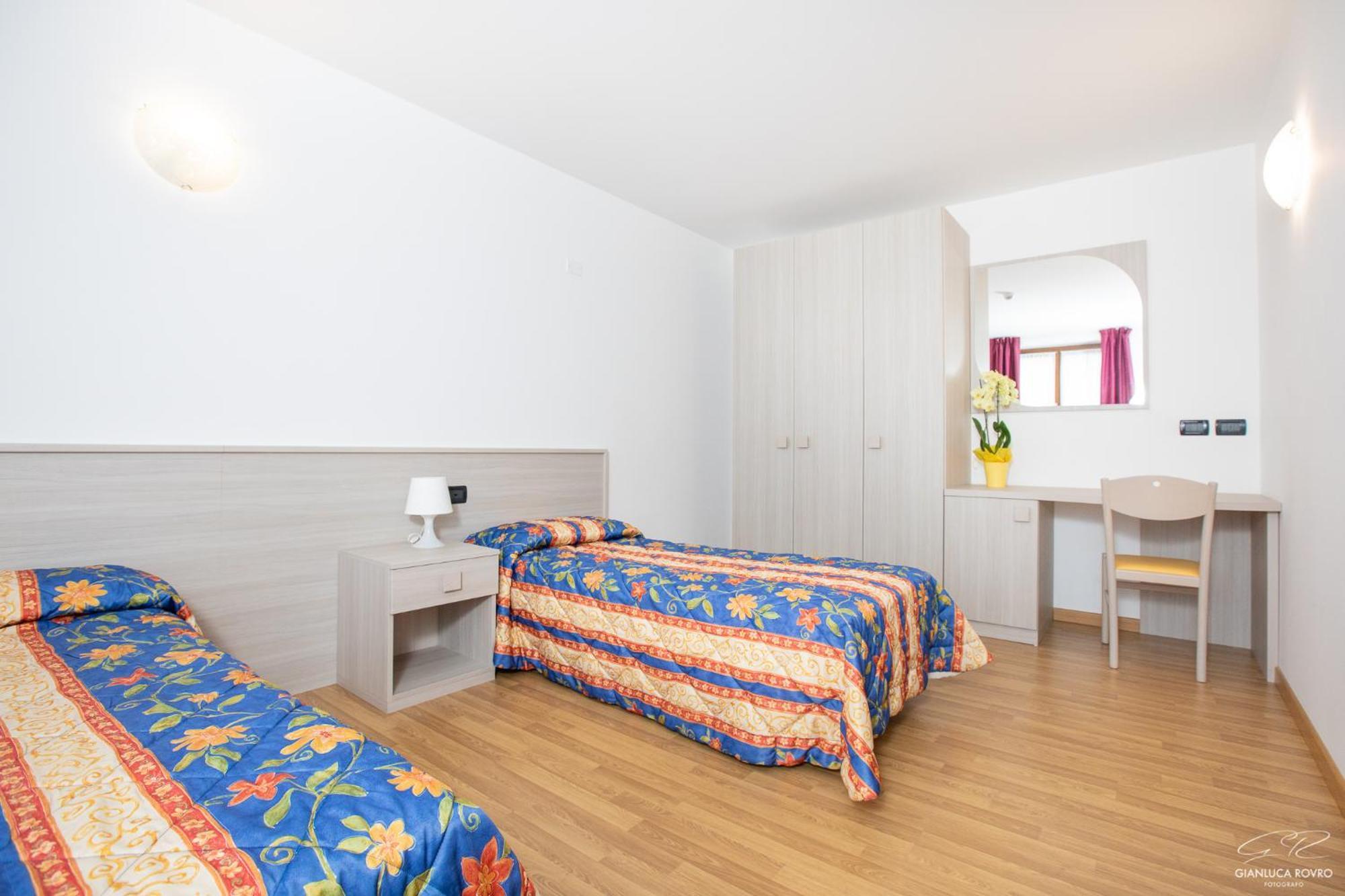 Hotel Posta Comano Terme Buitenkant foto