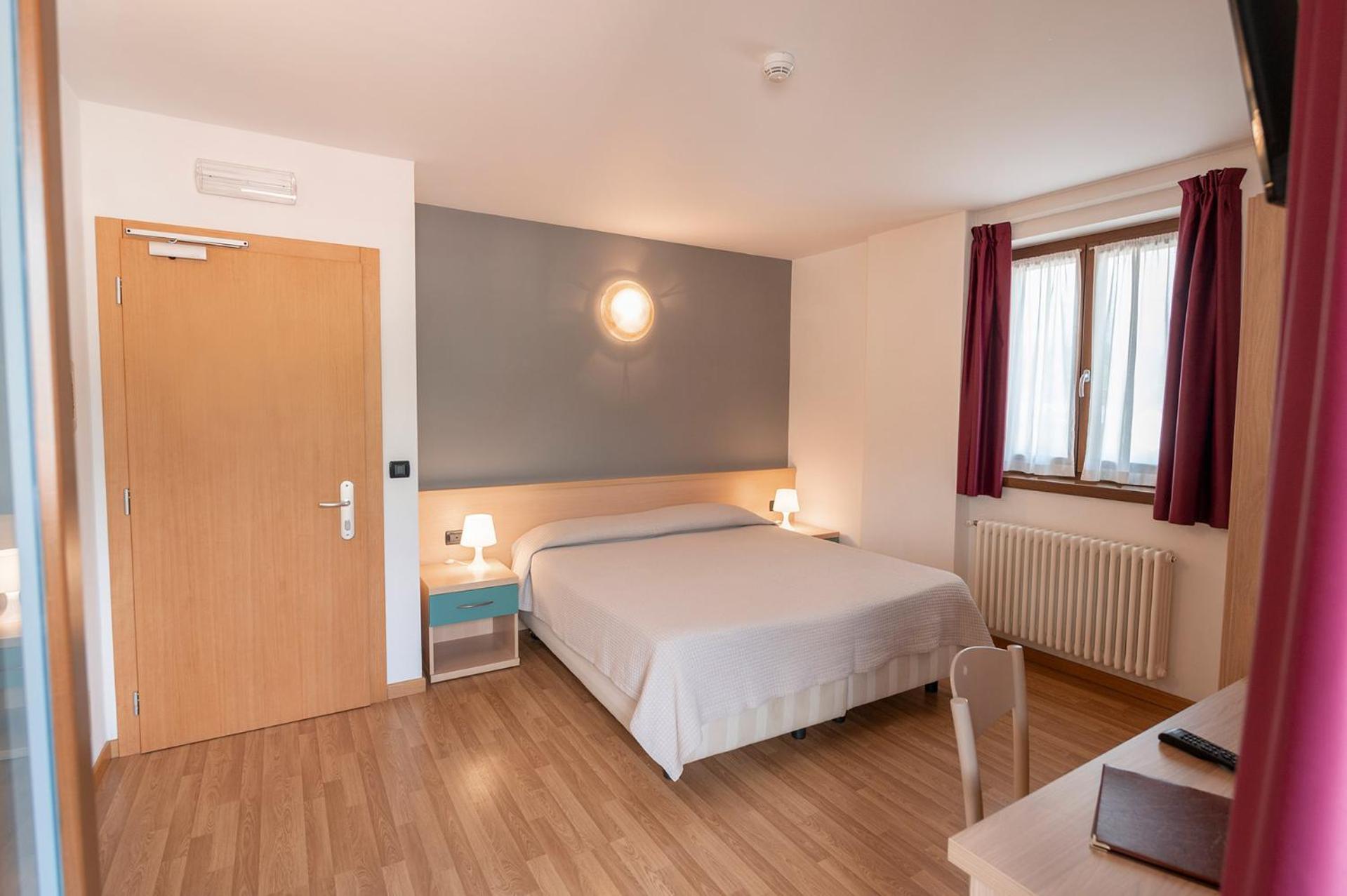 Hotel Posta Comano Terme Buitenkant foto