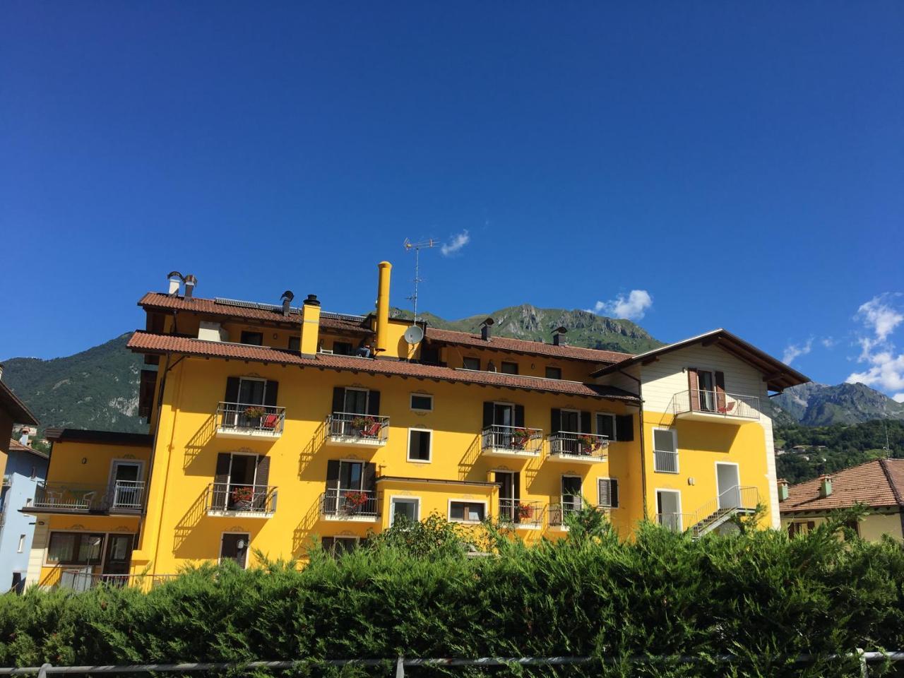 Hotel Posta Comano Terme Buitenkant foto