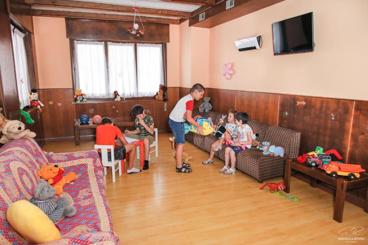 Hotel Posta Comano Terme Buitenkant foto